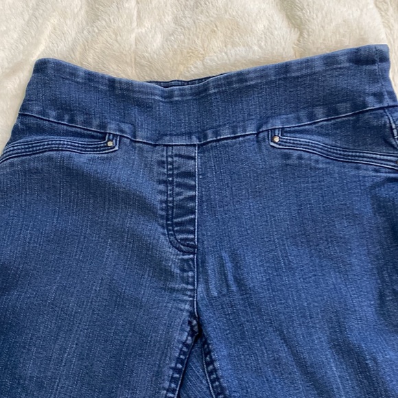 Westbound Pull on jeans size 4P with elastic wide waist band - Picture 3 of 9